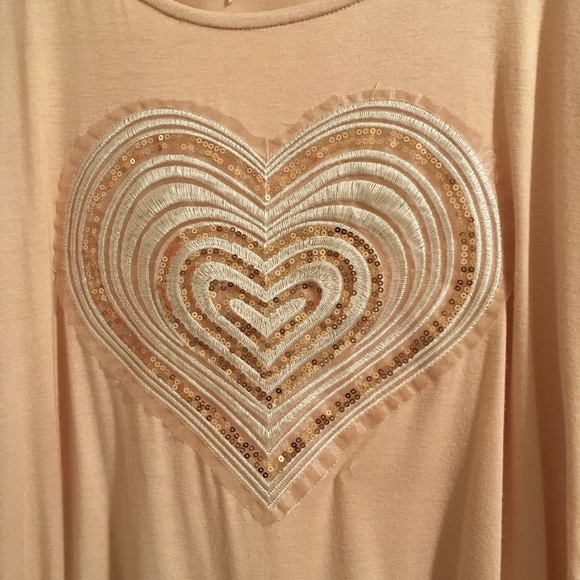 Peach Vanity Top with Blingy Heart Valentine’s Day - Picture 3 of 5